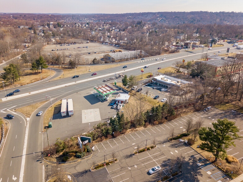 More Photos Of 144 State Route 17, Mahwah Service Station For Sale