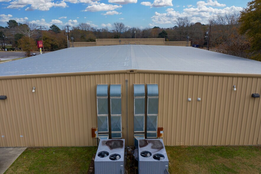 More Photos Of 3508 Frankston Hwy, Tyler Freestanding For Sale