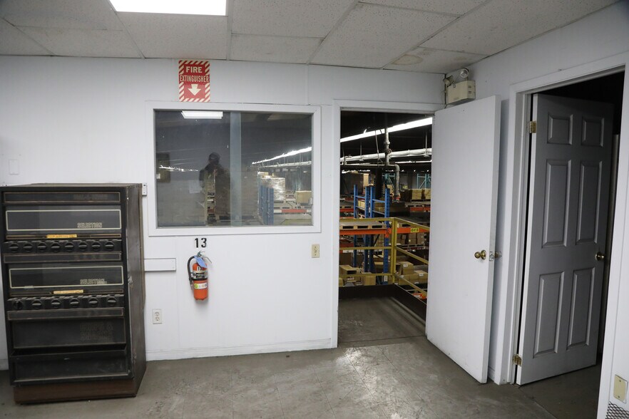 More Photos Of 855 Edward st, Prescott Industrial For Sale