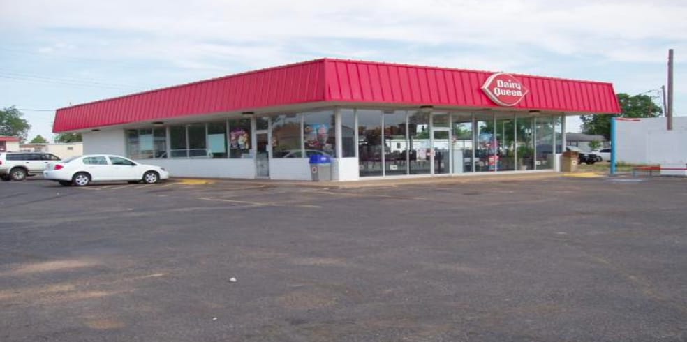 More Photos Of 514 Main St, Sunray General Retail For Sale