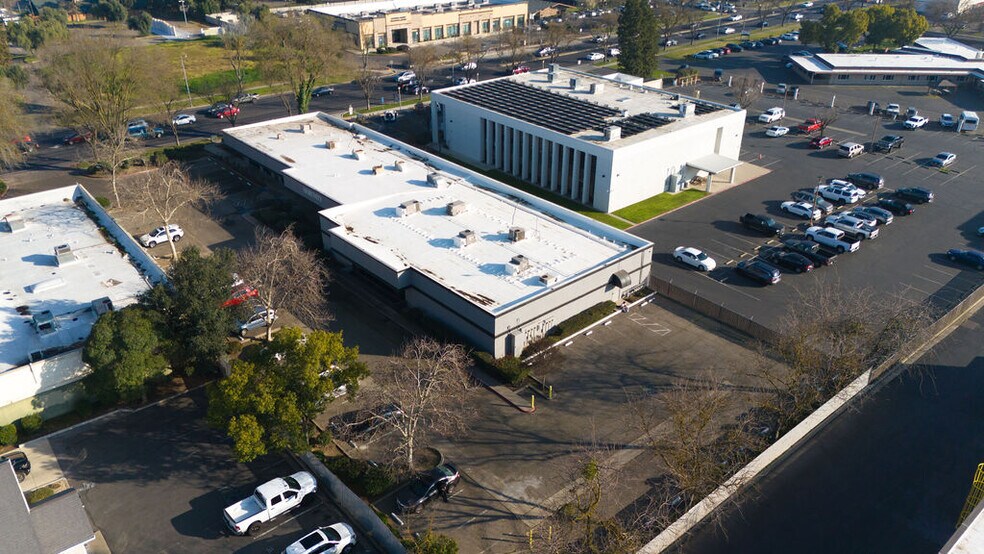 More Photos Of 3191 M St, Merced Office For Sale
