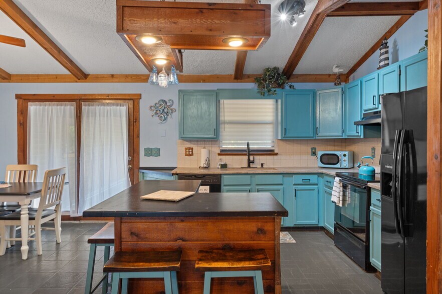 More Photos Of 8301 Congress St, Port Richey Flex For Sale
