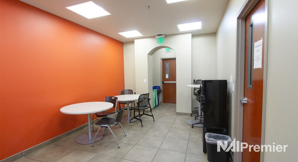 More Photos Of 6150 S Redwood Rd, Salt Lake City Office For Sale