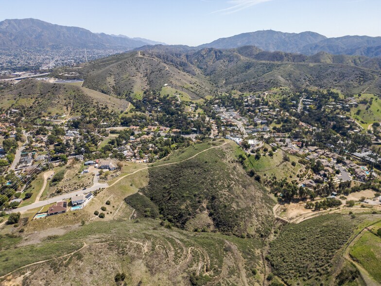 More Photos Of 10131 Johanna Ave, Sunland Land For Sale