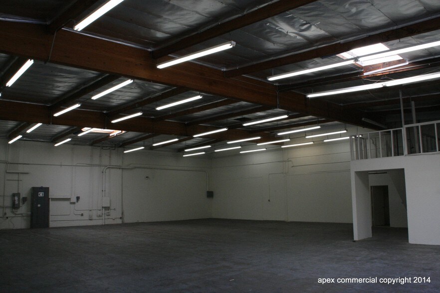 More Photos Of 3135 Kashiwa St, Torrance Manufacturing For Lease