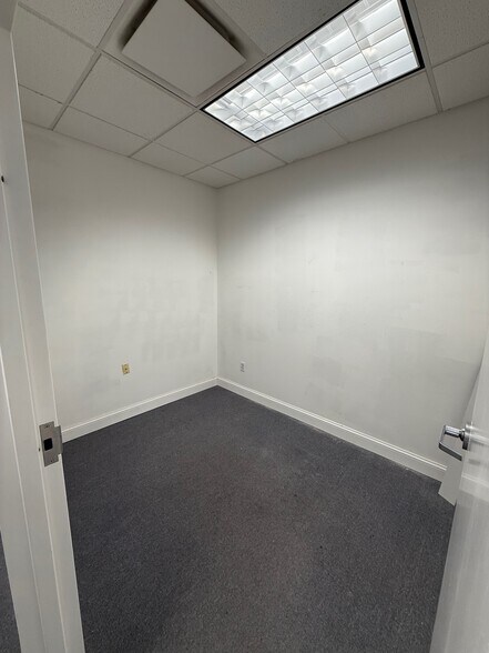 More Photos Of 112 Main St, Norwalk Medical For Lease