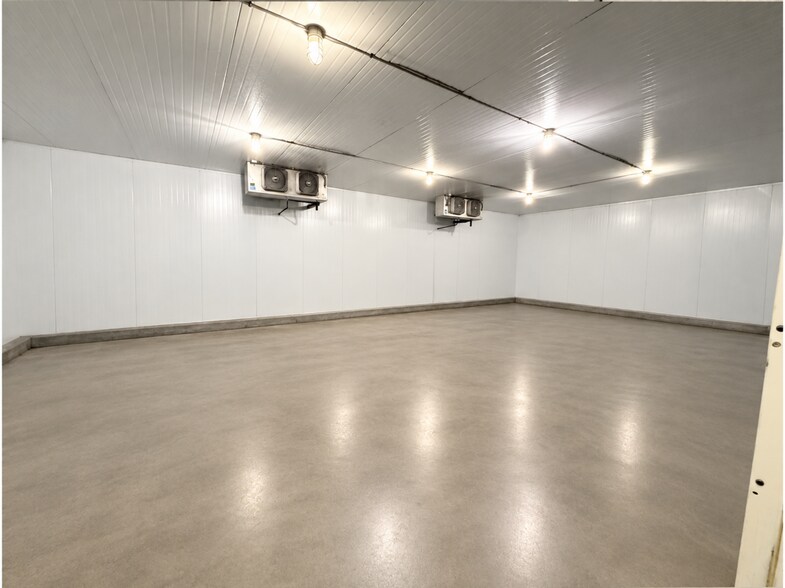 More Photos Of 2501 E President St, Savannah Food Processing For Lease