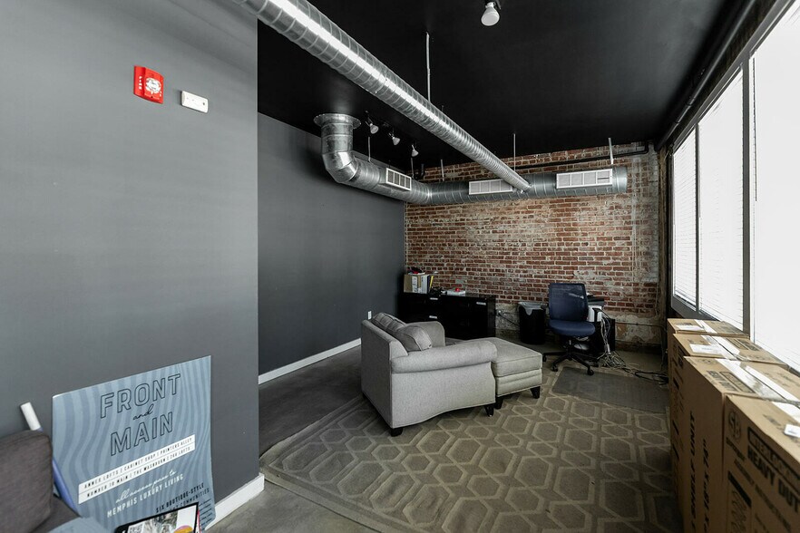 More Photos Of , Memphis Multifamily For Sale