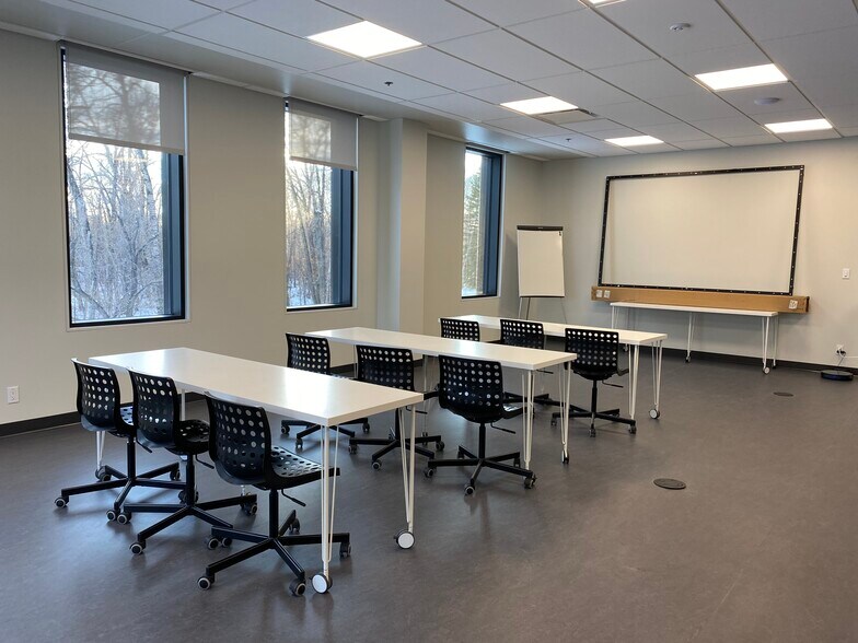 More Photos Of 23 Riverside Dr, Okotoks Schools For Lease