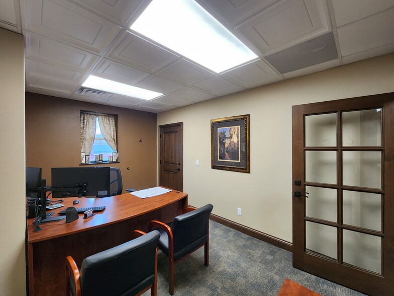 More Photos Of 4700 S College Ave, Fort Collins Office For Lease