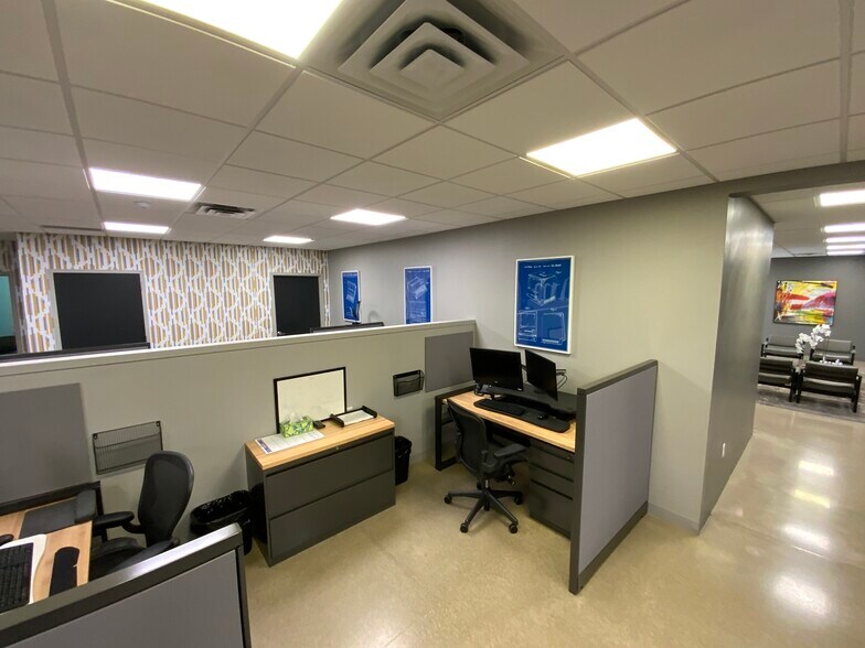 More Photos Of 3436-3500 Granite Cir, Toledo Medical For Lease