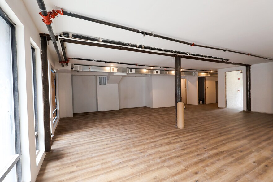 More Photos Of 2001 Frankford Ave, Philadelphia Apartments For Lease