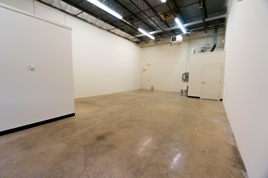 More Photos Of 1100-1146 Taft St, Rockville Warehouse For Lease
