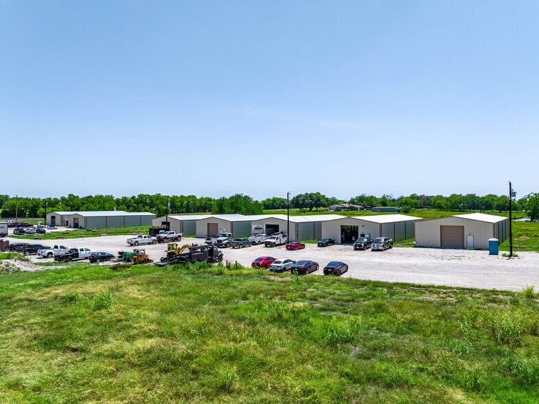 More Photos Of 8723 FM 2728, Terrell Warehouse For Lease