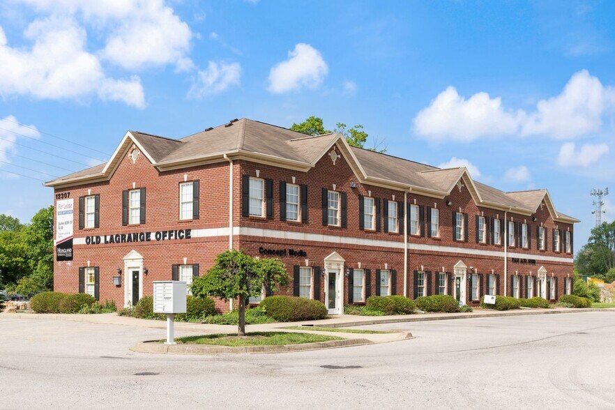More Photos Of 12307 Old Lagrange Rd, Louisville Medical For Lease