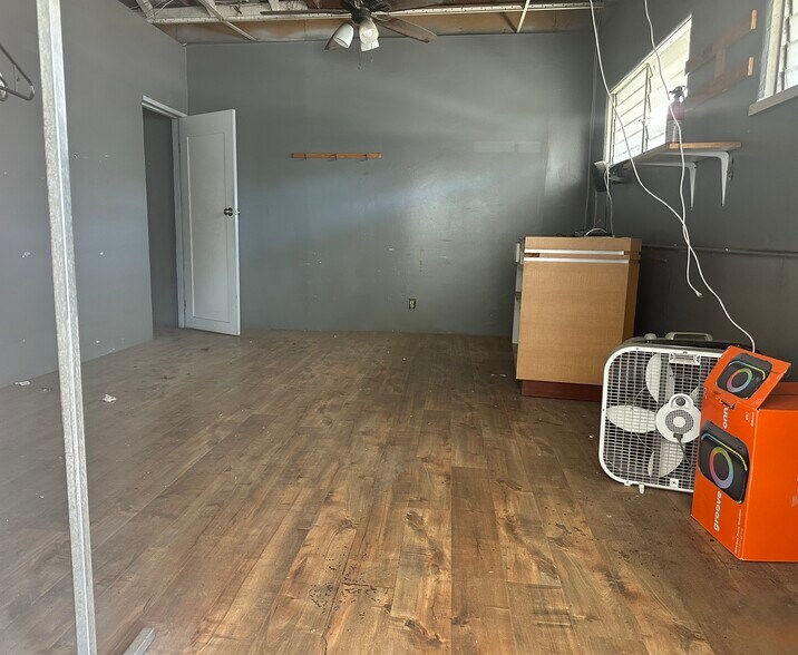 More Photos Of 538 W 5th St, San Pedro Storefront Retail Office For Lease