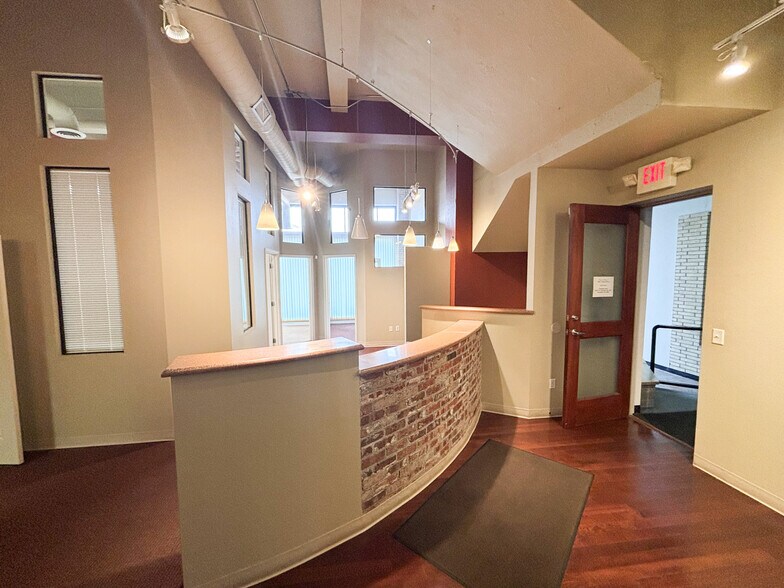 More Photos Of 431 S Jefferson Ave, Springfield Apartments For Lease