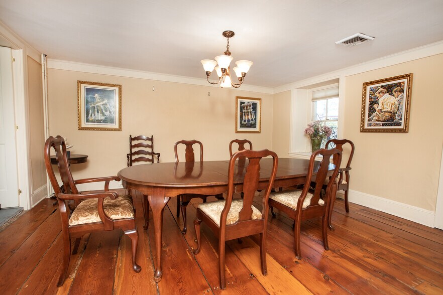 More Photos Of 69 E Oakland Ave, Doylestown Office For Sale