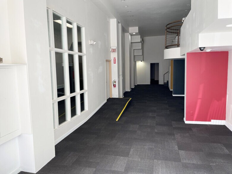 More Photos Of 418 Sutter St, San Francisco Storefront For Lease