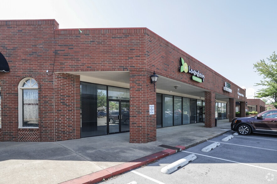 More Photos Of 697-845 N Aspen Ave, Broken Arrow Unknown For Lease