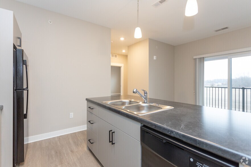 More Photos Of 2111 Heyboer Dr, Holland Apartments For Sale