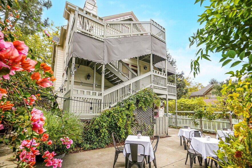 More Photos Of 742 B St, Hayward Restaurant For Sale