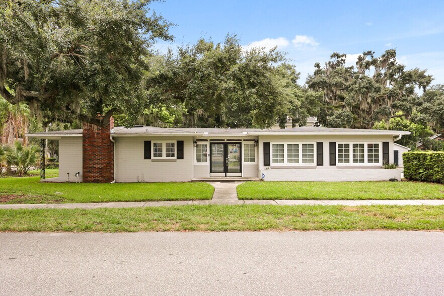 Primary Photo Of 104 S Clyde Ave, Kissimmee Office For Sale