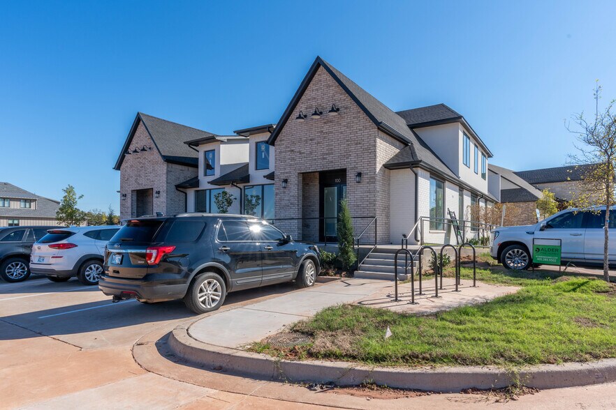 More Photos Of 3165 N Sooner Rd, Edmond Office For Sale