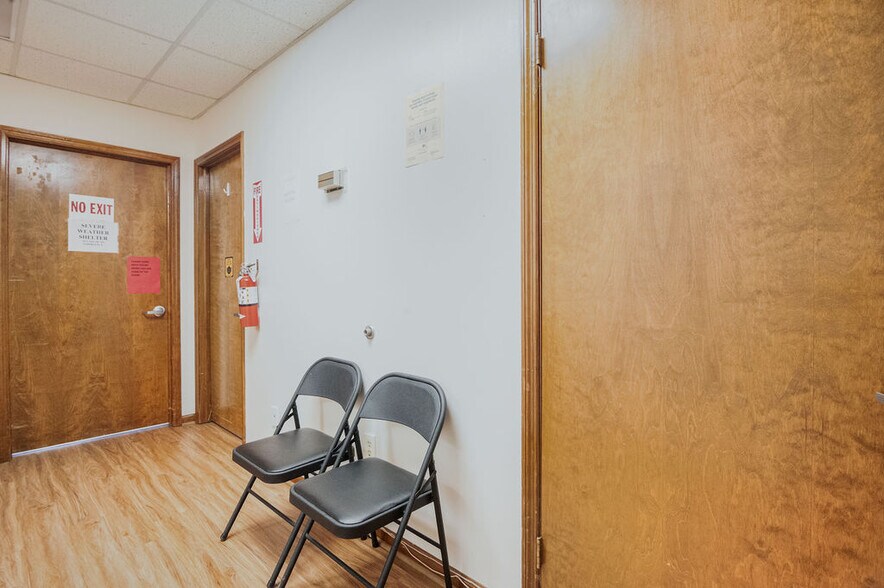 More Photos Of 231 Memorial Dr, Jacksonville Medical For Sale