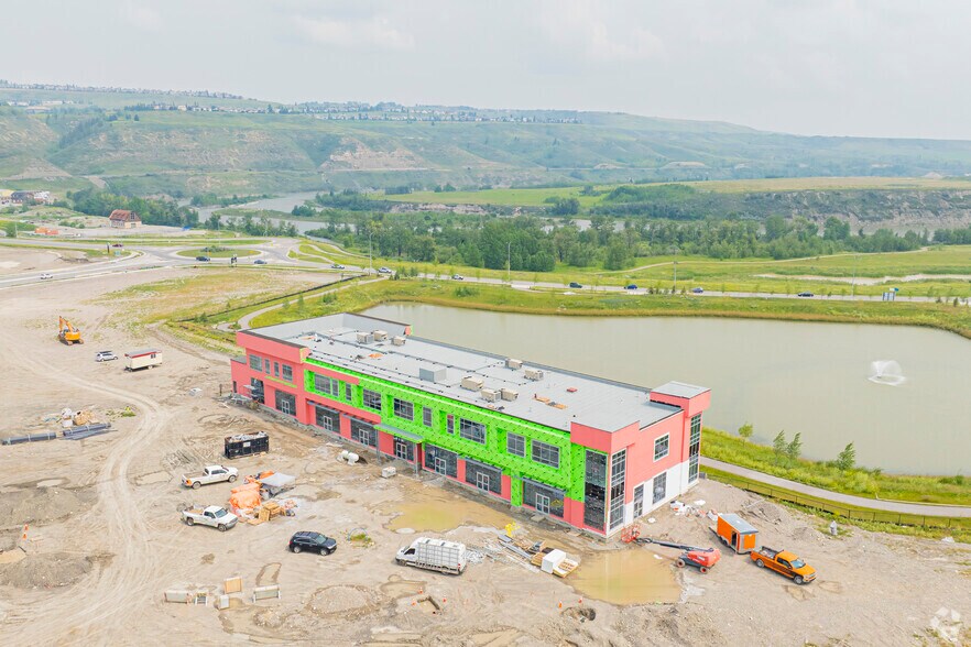 More Photos Of 422 Greystone blvd, Cochrane Storefront Retail Office For Sale