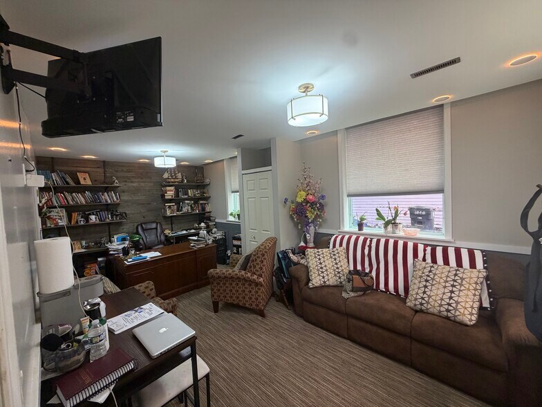 More Photos Of 4743 Northcote Ave, East Chicago Specialty For Sale