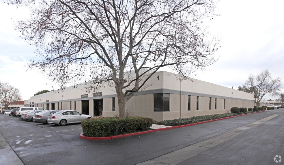 More Photos Of 1145-1155 Tasman Dr, Sunnyvale Light Manufacturing For Lease