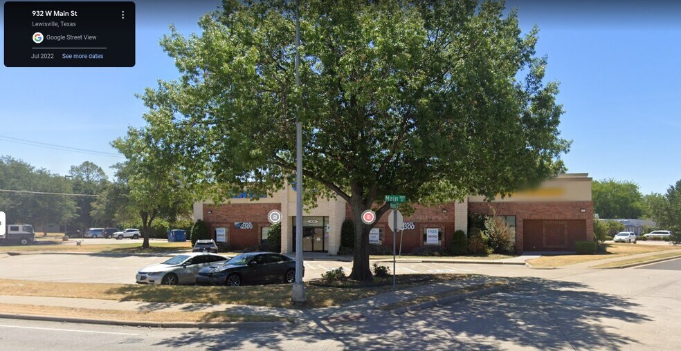 More Photos Of 930 W Main St, Lewisville Medical For Lease