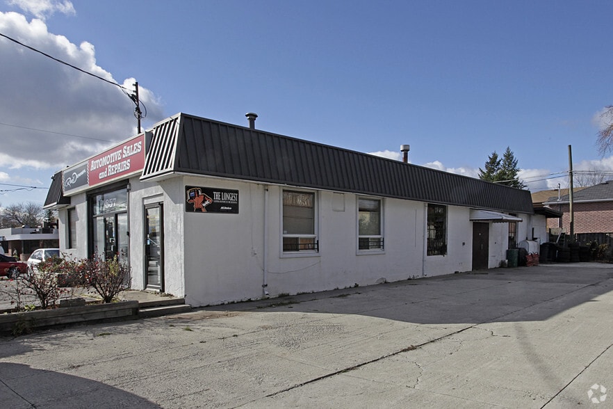 More Photos Of 857-859 Lakeshore Rd E, Mississauga Auto Repair For Sale