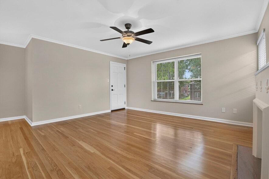 More Photos Of 802 Kenwick Rd, Columbus Apartments For Sale