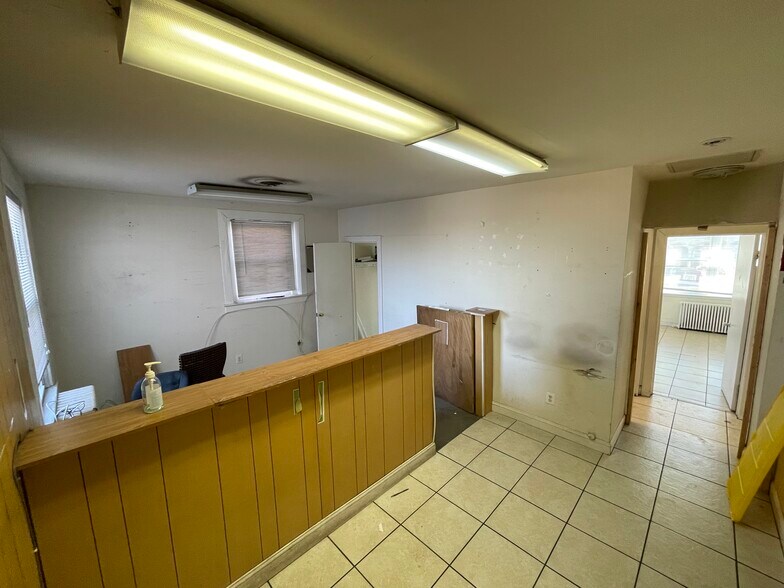 More Photos Of 2010-2012 Rhode Island Ave NE, Washington Storefront Retail Office For Lease