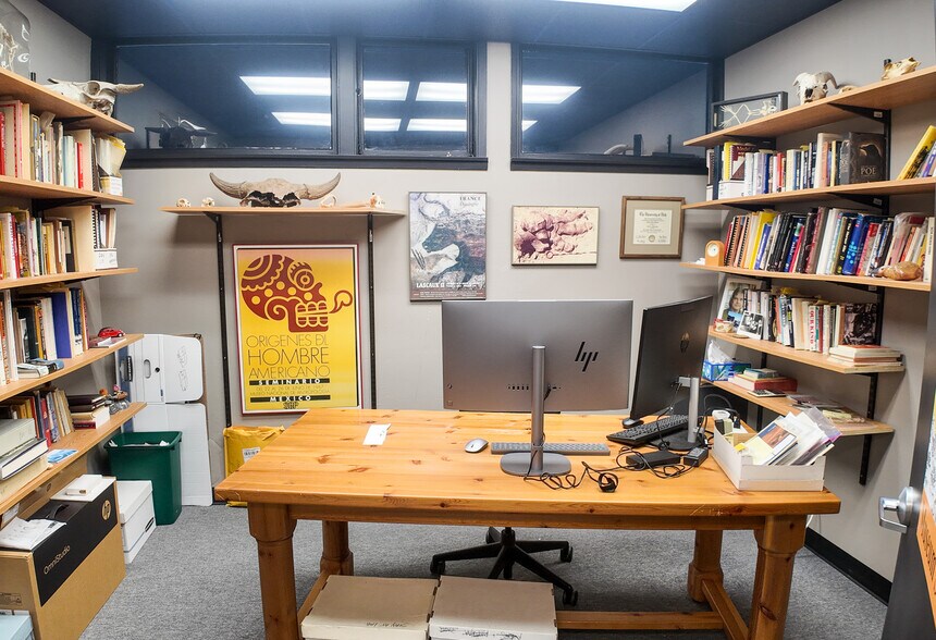 More Photos Of 1800 S Summit Ave, Sioux Falls Office For Sale