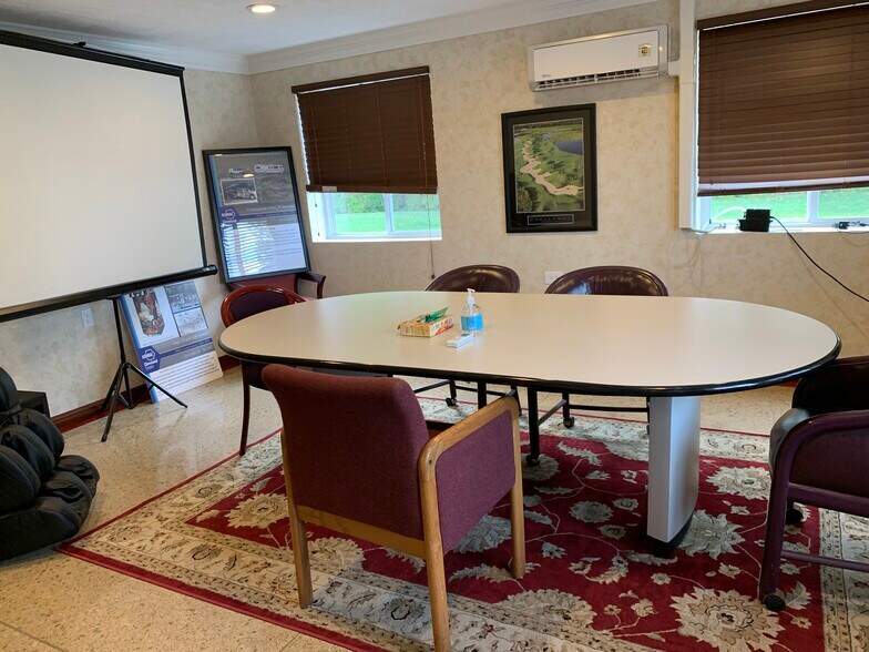 More Photos Of 32961 Pin Oak Pky, Avon Lake Flex For Sale