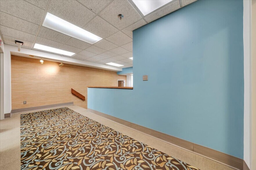 More Photos Of 202-204 S Jefferson St SE, Roanoke Office For Sale