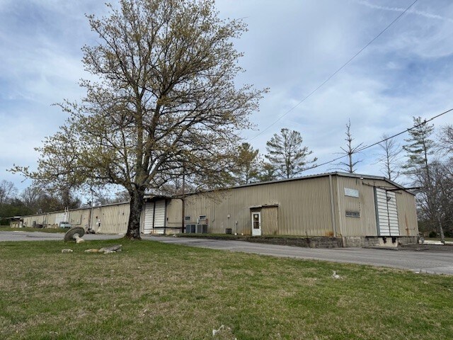 Primary Photo Of 2340 N Jackson St, Normandy Industrial For Sale