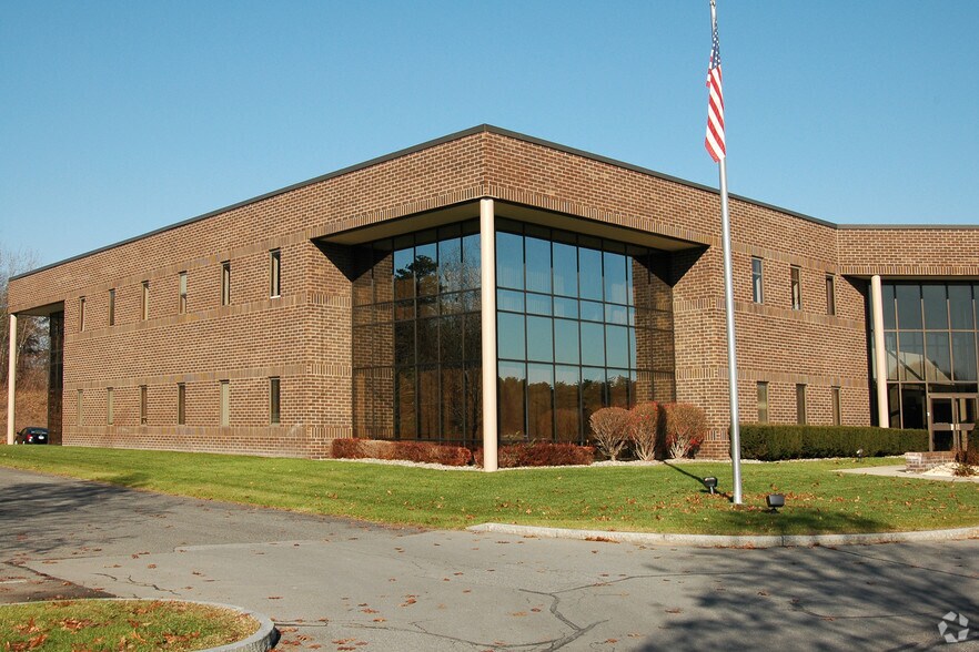 More Photos Of 9 Washington Sq, Albany Office For Sale