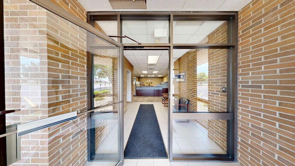 Primary Photo Of 2709 McGraw Dr, Bloomington Office Residential For Sale