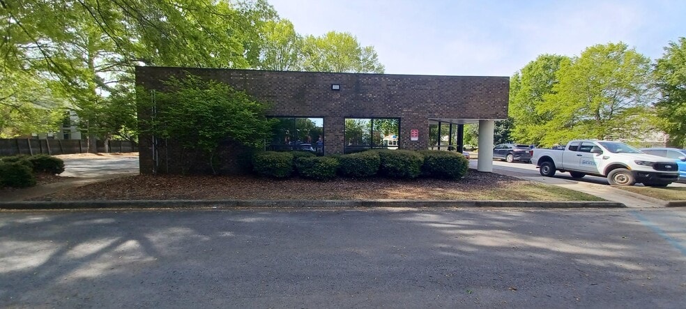 Primary Photo Of 210 Exchange Pl NW, Huntsville Office For Lease