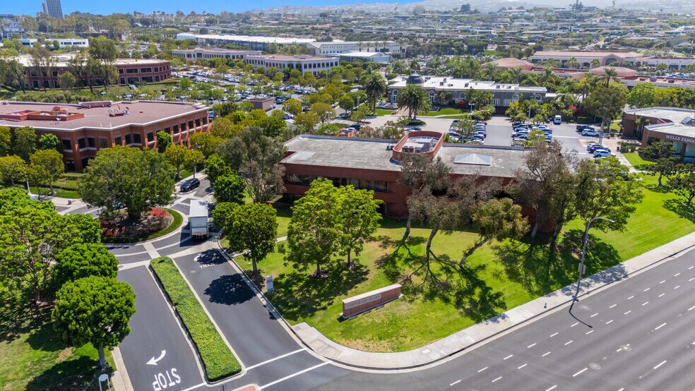 More Photos Of 4 Corporate Plaza Dr, Newport Beach Office For Lease