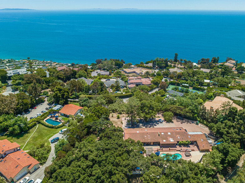 20723 Rockcroft Dr, Malibu, CA 90265 - Rehabilitation Center For Sale ...