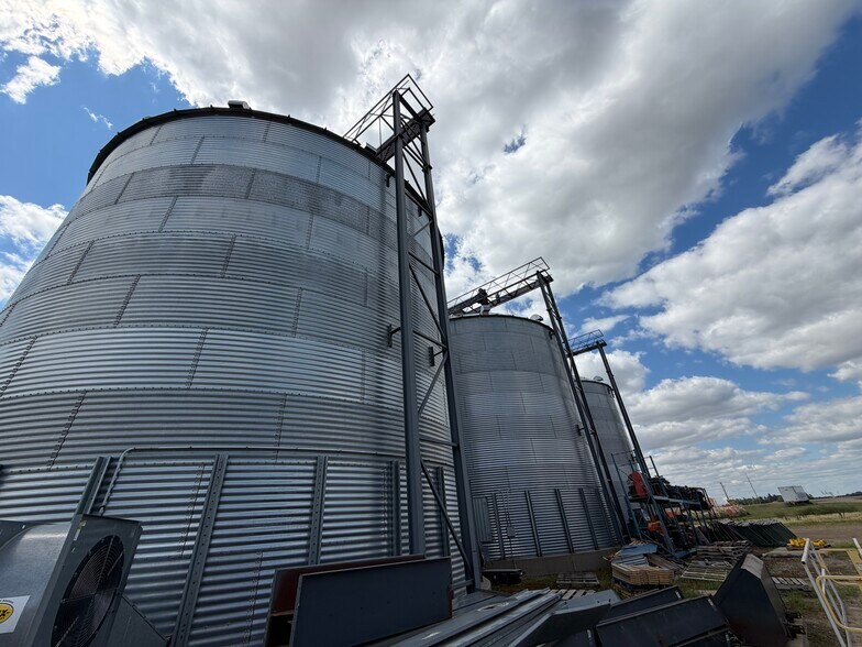 More Photos Of 500 North St W, Harvey Food Processing For Sale