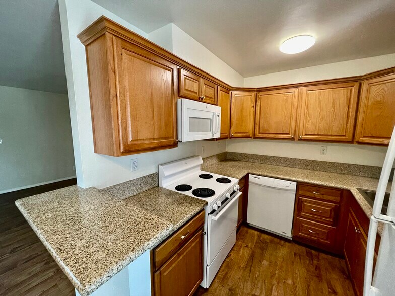 More Photos Of 2605 Madison Ave, San Diego Apartments For Sale