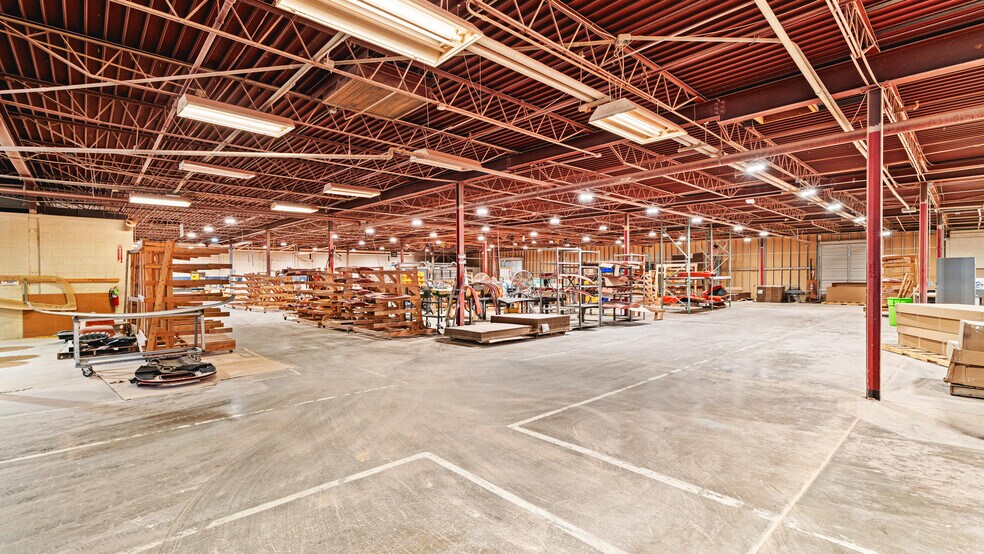 More Photos Of 3949 NW 36th St, Oklahoma City Manufacturing For Sale