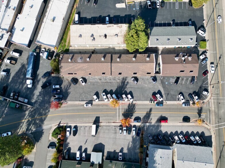 More Photos Of 104-114 Argall Way, Nevada City General Retail For Sale