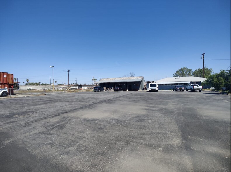 More Photos Of 151 E Truxtun Ave, Bakersfield Manufacturing For Lease